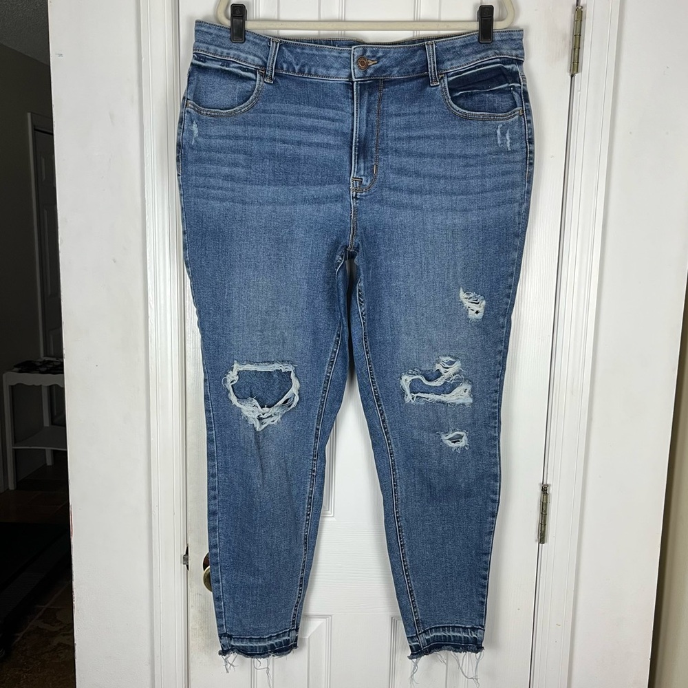 M Jeans by Maurices High Rise Skinny Distressed Jeans Sz 20W Reg Stretch Curvy